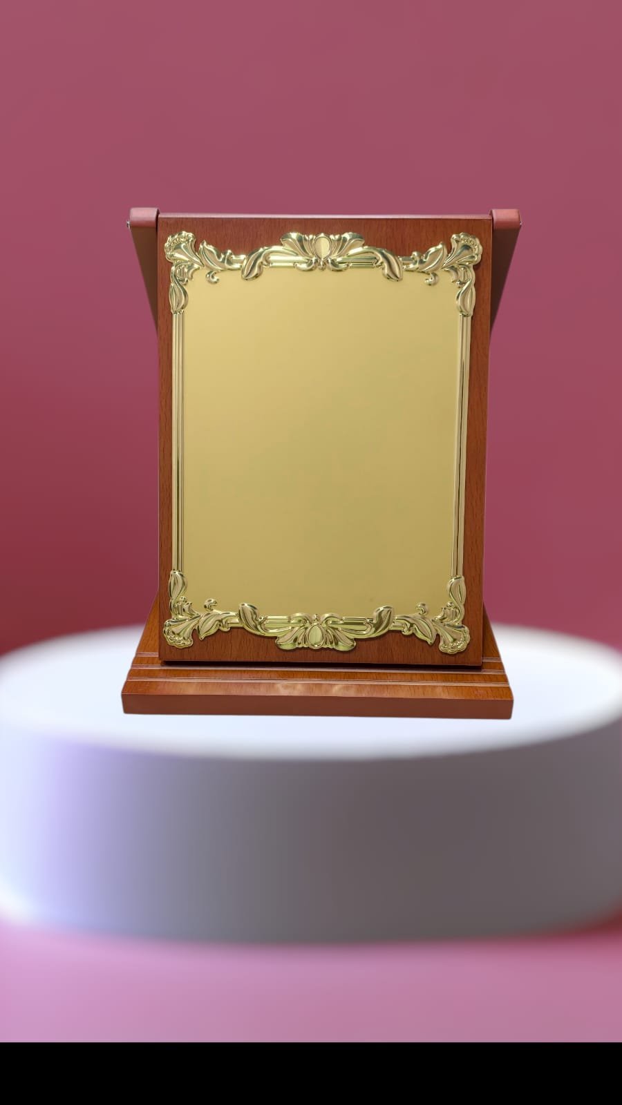 Box crest